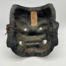 Load image into Gallery viewer, Tengu Mask - Wabisabi Mart