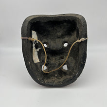 Load image into Gallery viewer, Tengu Mask - Wabisabi Mart