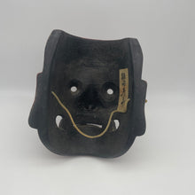 Load image into Gallery viewer, Tengu Mask - Wabisabi Mart