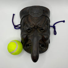 Load image into Gallery viewer, Tengu Mask - Wabisabi Mart
