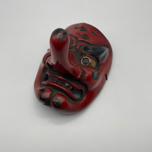 Load image into Gallery viewer, Tengu Mask - Wabisabi Mart