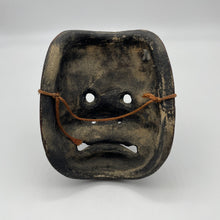 Load image into Gallery viewer, Tengu Mask - Wabisabi Mart