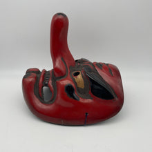 Load image into Gallery viewer, Tengu Mask - Wabisabi Mart