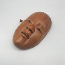 Load image into Gallery viewer, Zo Onna Mask - Wabisabi Mart